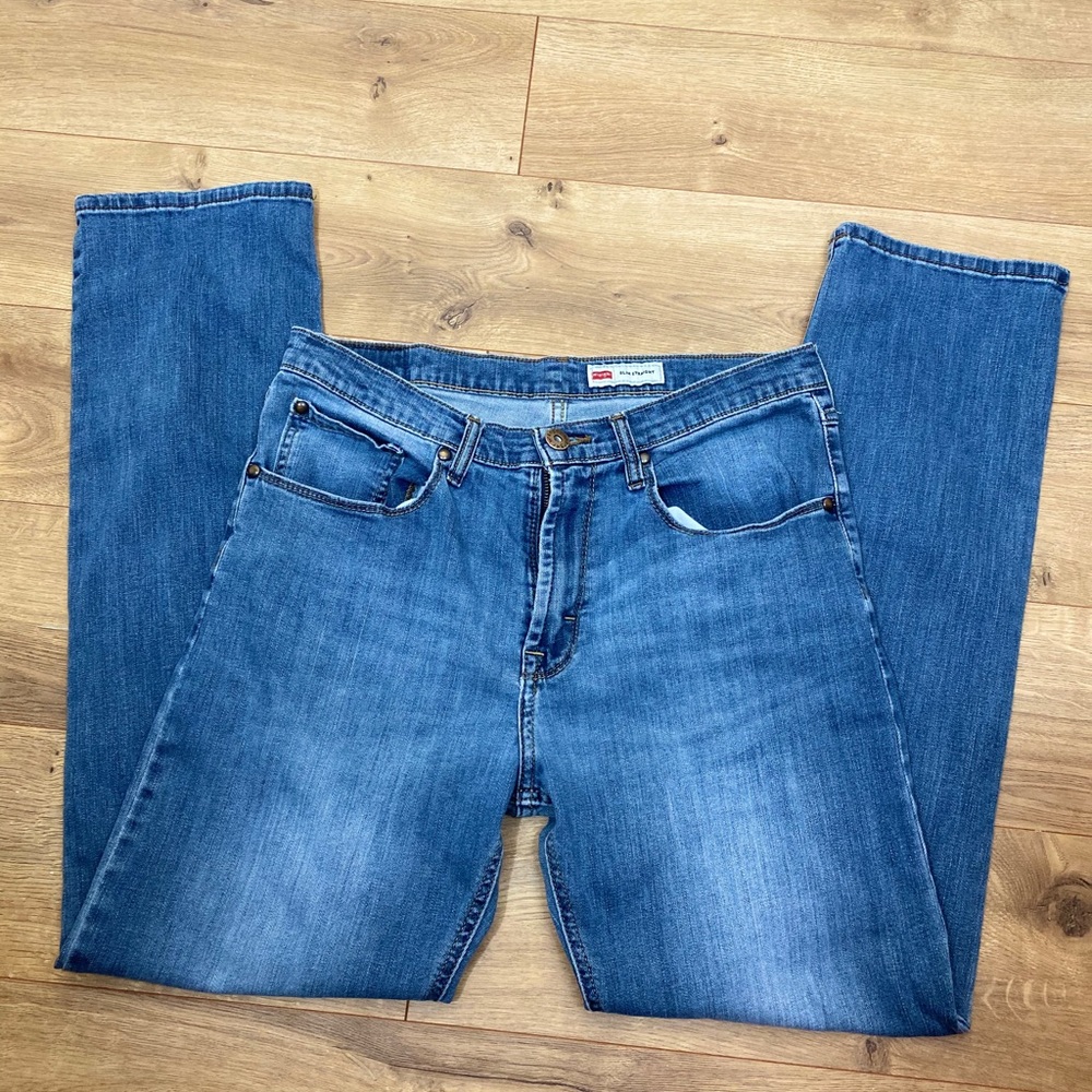 Wrangler Slim Straight Jeans